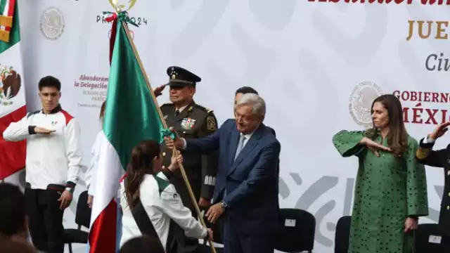 AMLO abanderó a la Delegación Mexicana este jueves 11 de julio