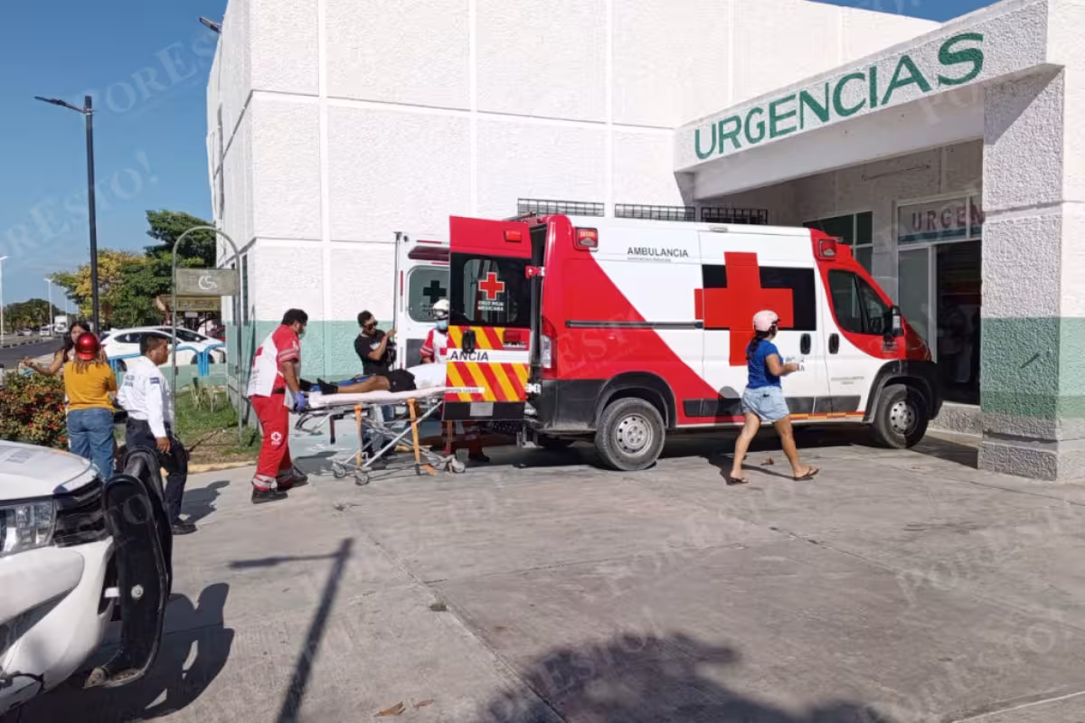 Dos motociclistas lesionados tras fuerte choque en la colonia La Cruz ...