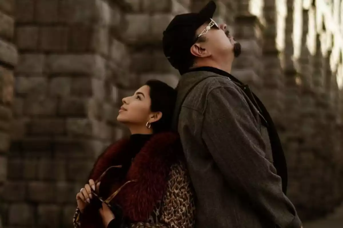 Pepe Aguilar reacciona a los comentarios que afirman que Ángela usa esponjas y hace playback - PorEsto