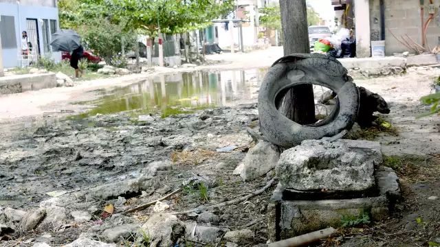 Esta complicación no es nueva, ya que la empresa desarrolladora inició la venta de viviendas en este fraccionamiento en 2009, sin contar con lo elemental