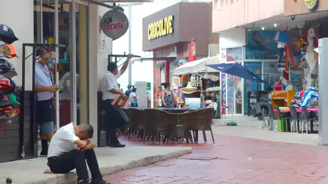 Largas jornadas y presión constante afectan la salud mental de  empleados de la industria sin chimeneas en el estado