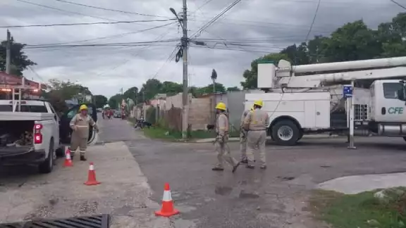 Los habitantes constantemente solicitan que haya una cuadrilla de la empresa en la villa. Los habitantes constantemente solicitan que haya una cuadrilla de la empresa en la villa.