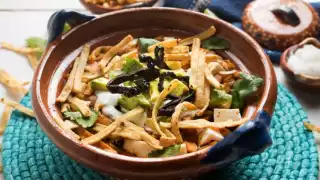 Descubre la auténtica Sopa Azteca, receta y consejos para perfeccionarla