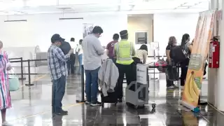 Visita de AMLO a Campeche aumenta movilidad en el aeropuerto 