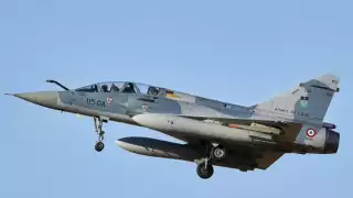 Ucrania recibe aviones Mirage 2000 y F-16 para reforzar su defensa