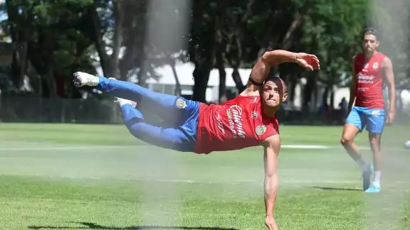 Javier tendrá que esperar unas semanas más para volver a las canchas