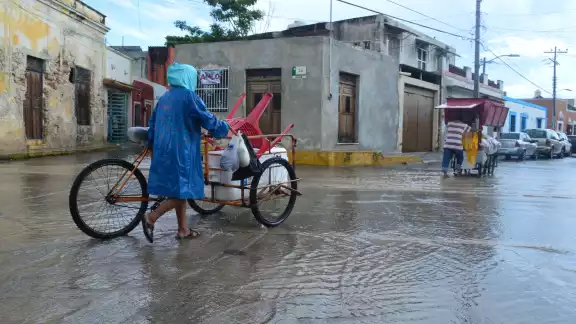 Ola de calor no da tregua, pero llegan las primeras lluvias a Campeche Ola de calor no da tregua, pero llegan las primeras lluvias a Campeche