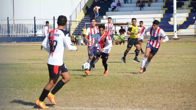 Corsarios retiene cuarto puesto, Pampaneros sube al 12