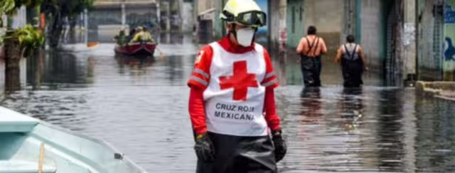 Las inundaciones en Chalco oboligaron a posponer el regreso a clases dos semanas más