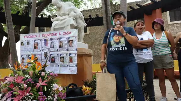 Las madres sufren la desaparición de sus hijos Las madres sufren la desaparición de sus hijos