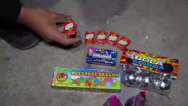 Los vendedores de pirotecnia mo tienen permitido su venta a menores de edad