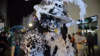  Catrinas invaden las calles de Mérida en un espectáculo de tradición y resiliencia