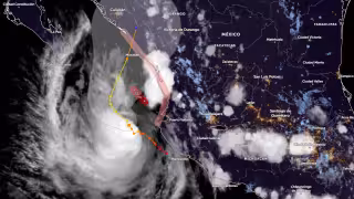 El huracán Simón se debilitó a categoría 2 en el Pacífico frente a las costas de Jalisco y Nayarit.