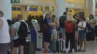 Aeropuerto de Cancún registró 19 vuelos con atrasos, este viernes inicio de fin de semana 