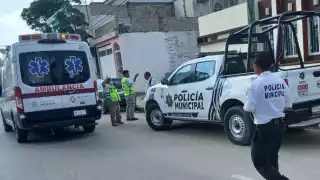 Hombre en situación de calle fallece frente a comercio en Escárcega
