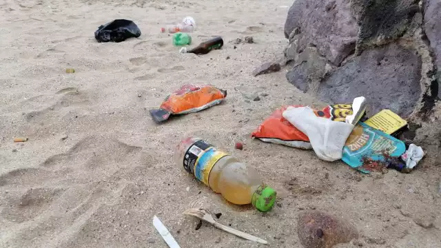 En Sabancuy, comerciantes y vecinos destacaron que el turismo es vital para la derrama económica, pero alertaron que la contaminación en las playas daña la imagen del destino.