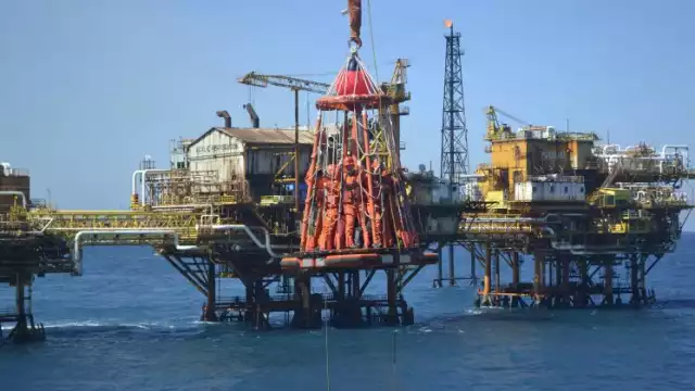 Sindicato logra exhibir a empresarios que no pagan a obreros en Carmen pese a abonos de Pemex