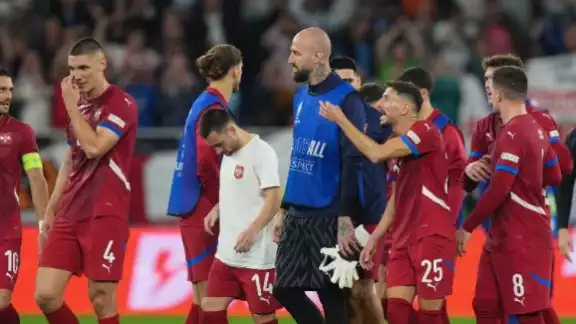 Serbia amenaza con abandonar la Eurocopa 2024 por cánticos sobre 'matar al servio' Serbia amenaza con abandonar la Eurocopa 2024 por cánticos sobre 'matar al servio'