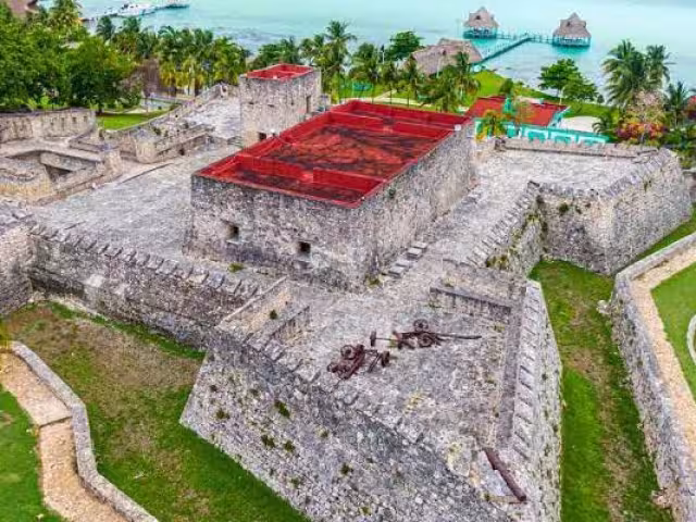 Rehabilitarán estructuras del Fuerte de Bacalar.