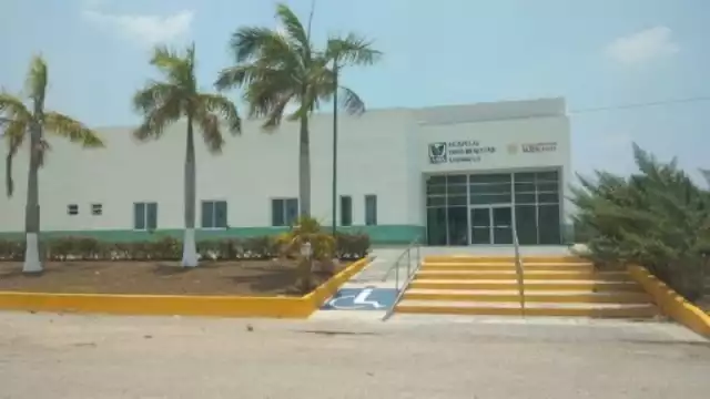 Una pareja derrapó en motocicleta tras salir de una cantina en la avenida Concordia.