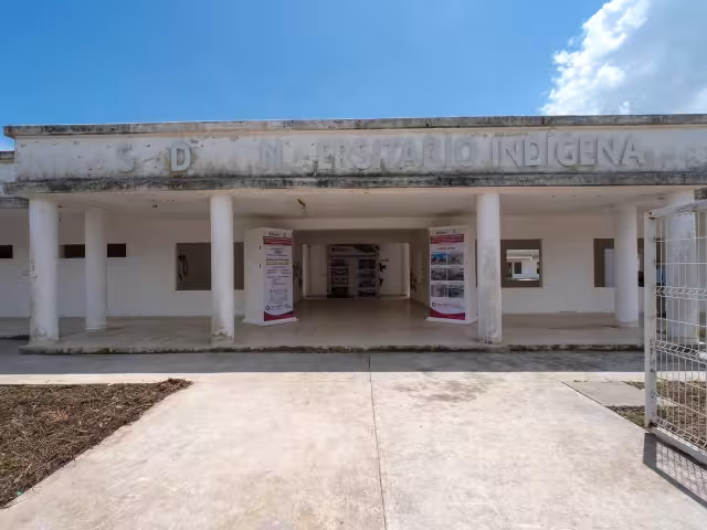 La Casa del Estudiante Indígena lleva alrededor de cinco años en el olvido, en los cuales ha sido vandalizada