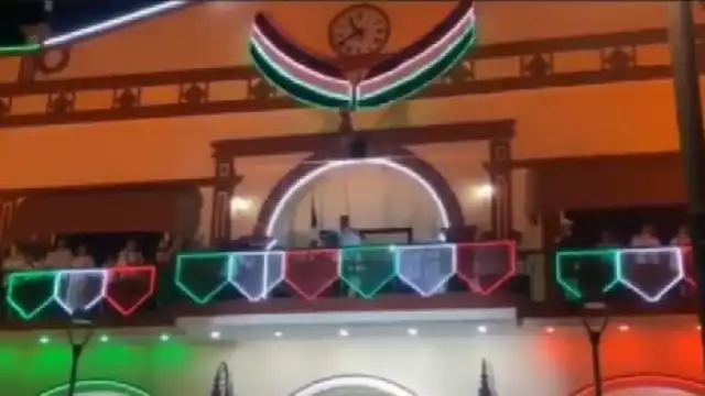 El alcalde Juan Carlos Hernández Rath se disculpó tras confundir a Josefa Ortiz de Domínguez.