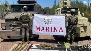 Marina asegura vehículos blindados y armamento en Caborca, Sonora