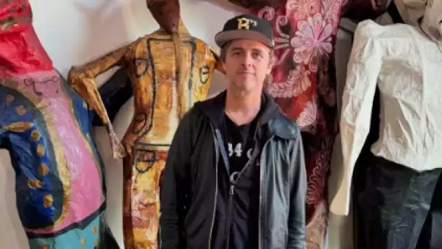 Fans piden a Billy Joe, cantante de Green Day, no ir a Venga La Alegría.