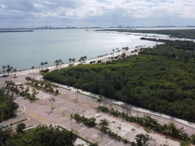 Aeropuerto de Cancún al Malecón Tajamar: Opciones de transporte