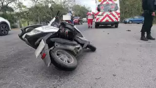 Aceite derramado causa derrape en Cancún: Reportan una persona lesionada   