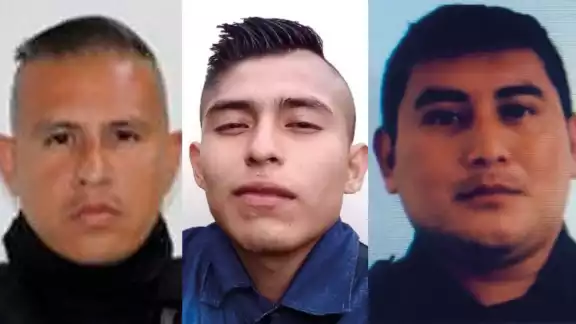La recompensa es de 1 millón 500 mil pesos por cada ex policía La recompensa es de 1 millón 500 mil pesos por cada ex policía