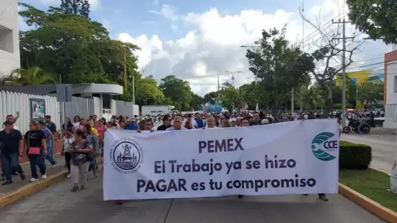 Ni con marchas los empresarios han conseguido su pago Ni con marchas los empresarios han conseguido su pago