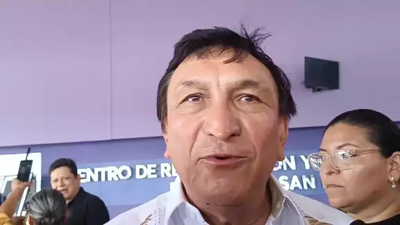 Escuelas públicas en municipios fronterizos de Campeche con Tabasco serán fumigadas antes del inicio del Ciclo Escolar 2024-2025. Escuelas públicas en municipios fronterizos de Campeche con Tabasco serán fumigadas antes del inicio del Ciclo Escolar 2024-2025.