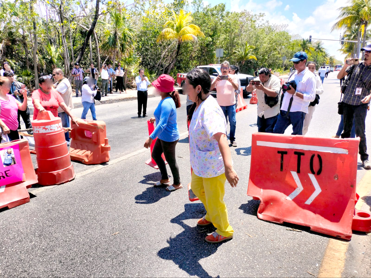 Bloqueos viales en Quintana Roo; una forma de presión ciudadana a autoridades