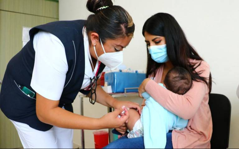 La Secretaría de Salud recomienda la vacunación para niños menores de 5 años, personas mayores, embarazadas y personas con enfermedades crónicas La Secretaría de Salud recomienda la vacunación para niños menores de 5 años, personas mayores, embarazadas y personas con enfermedades crónicas