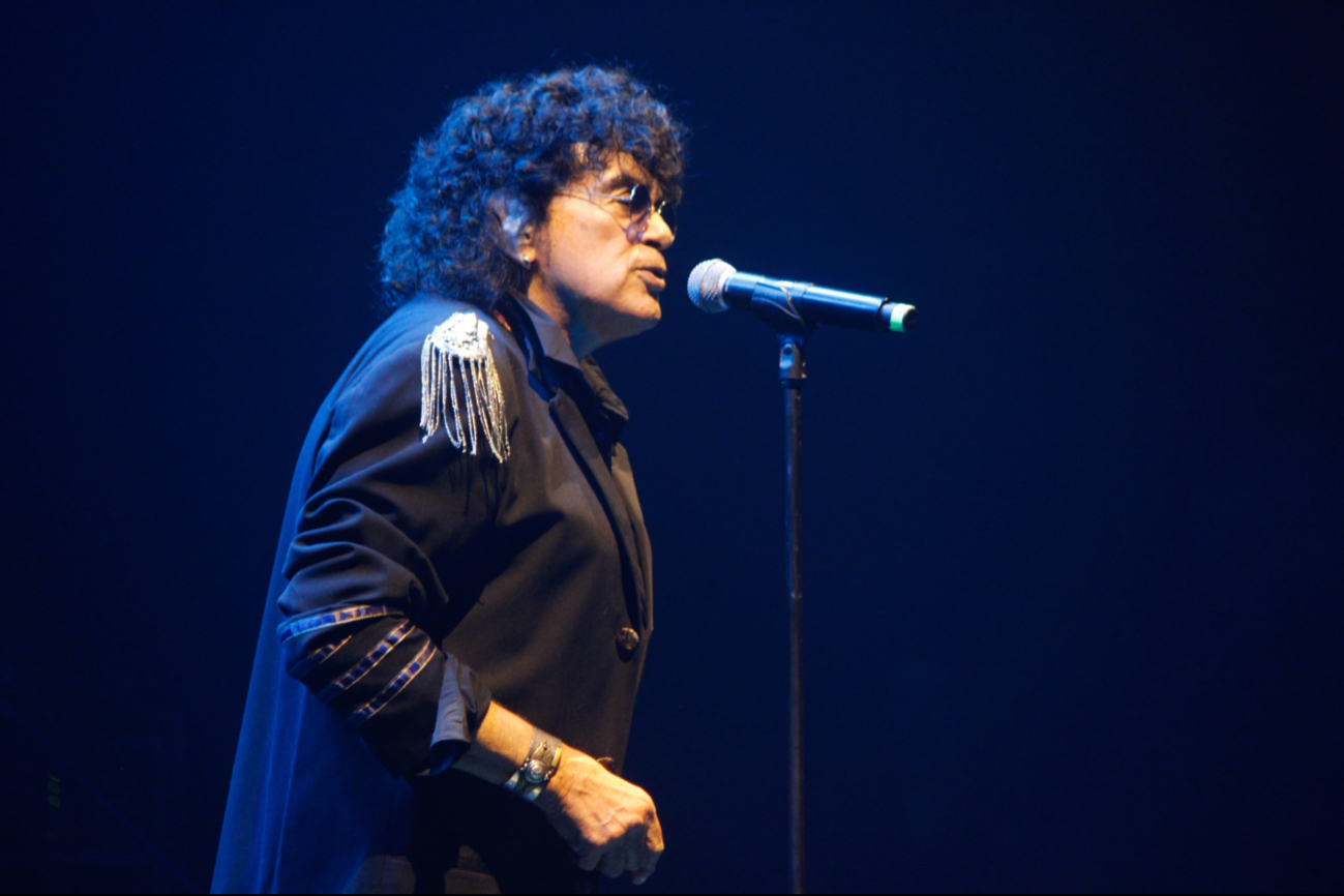 Laureano Brizuela roqueó a Mérida en concierto en el Auditorio La Isla 