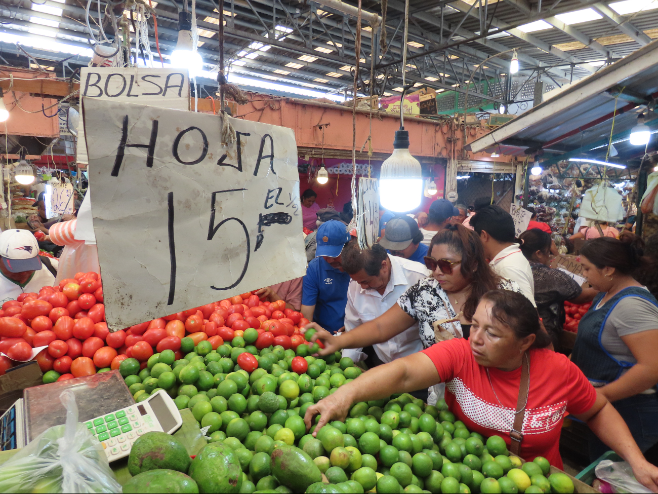   Esto cuestan los ingredientes para preparar el mucbipollo en mercados de Mérida  