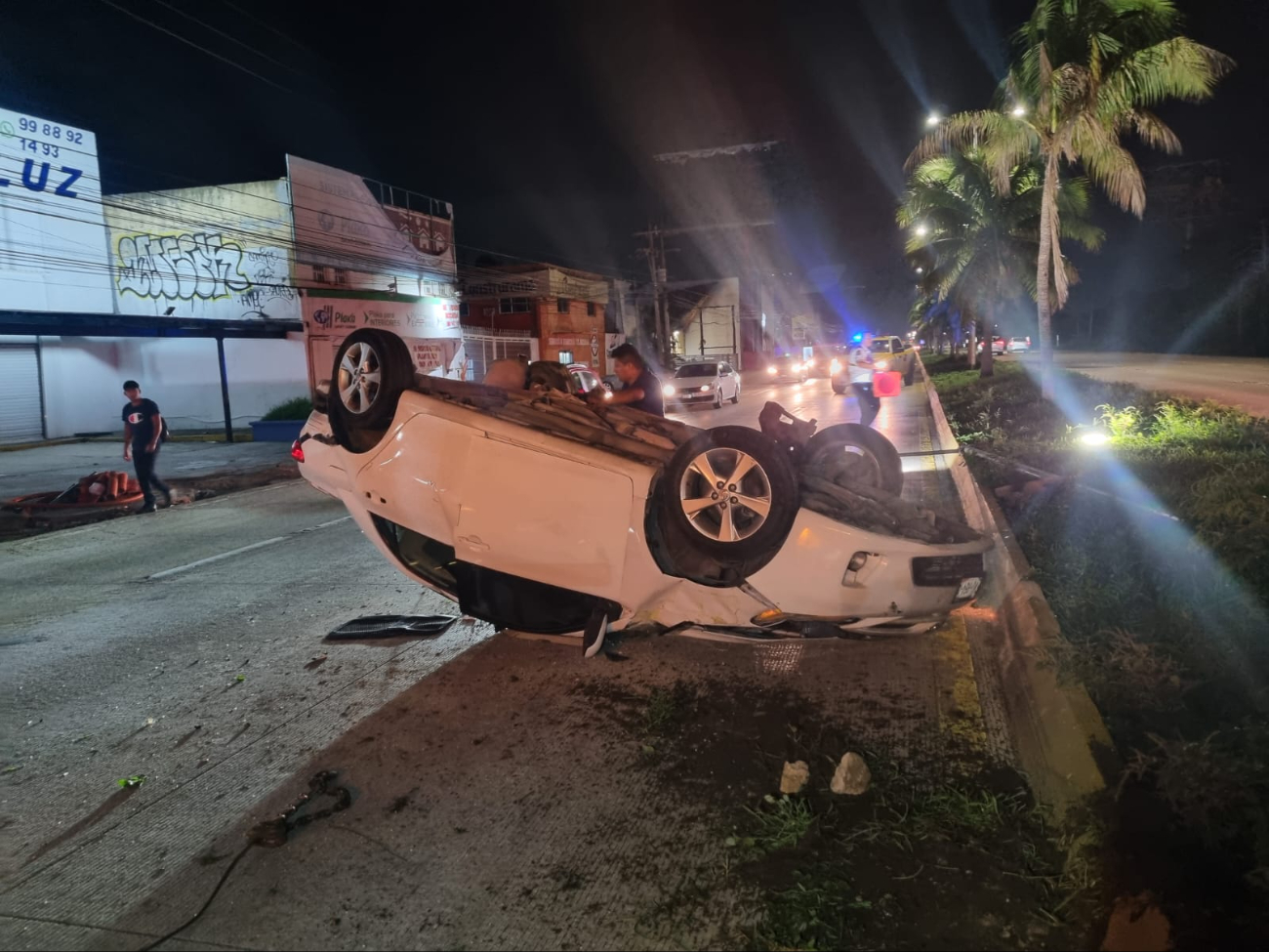 Ambos conductores solo sufrieron heridas leves Ambos conductores solo sufrieron heridas leves