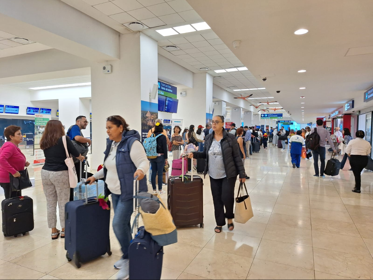 Aeropuerto de Mérida arranca jornada sabatina con vuelos adelantados y retrasados