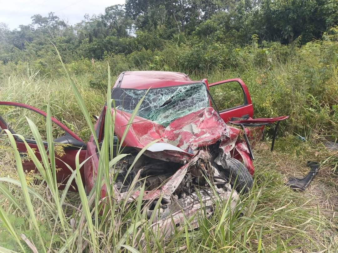 Reportan fuerte accidente vial en carretera federal Chetumal-Escárcega / Especial Reportan fuerte accidente vial en carretera federal Chetumal-Escárcega / Especial