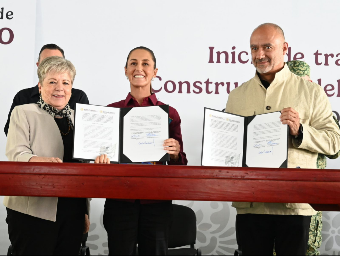 Dan banderazo a trabajos del Tren México-Querétaro Dan banderazo a trabajos del Tren México-Querétaro