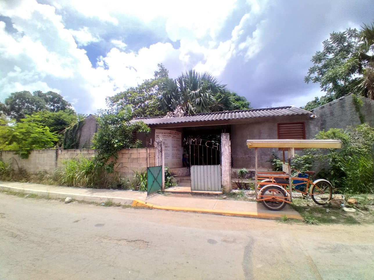 Hopelchén: Urge rescatar edificio del Consejo Local de Médicos Indígenas de los Chenes