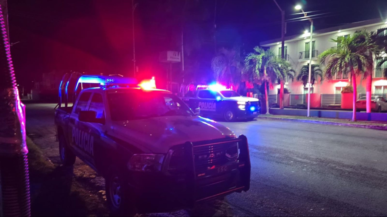 Mujer fue lanzada de un auto en calles de Chetumal Mujer fue lanzada de un auto en calles de Chetumal