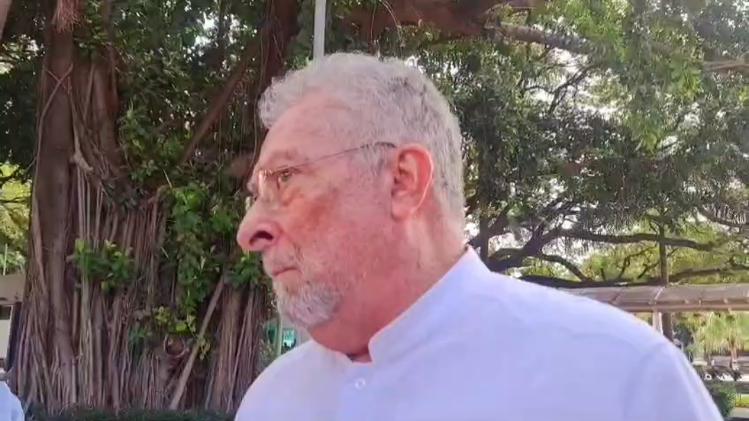 Abud Flores argumentó que los universitarios ya saben perfectamente lo que hace un diputado Abud Flores argumentó que los universitarios ya saben perfectamente lo que hace un diputado