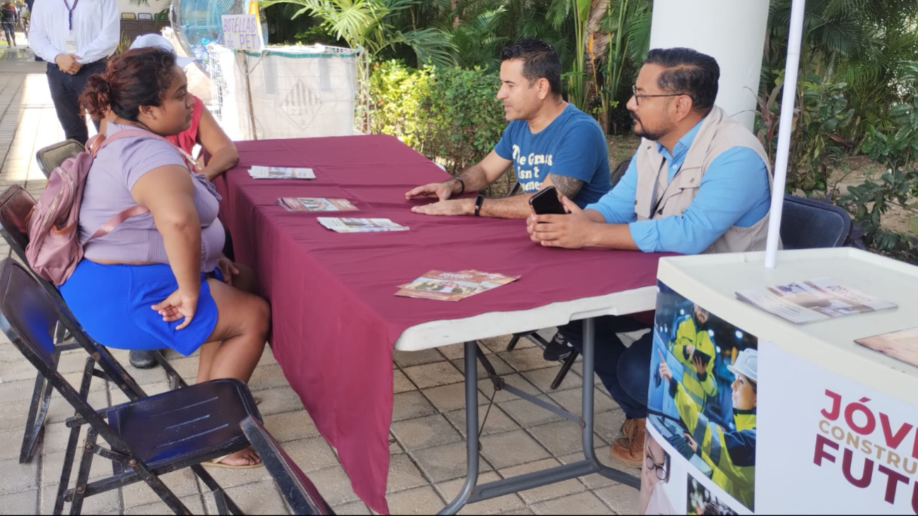 Debido a la falta de preparación académica, las madres jóvenes no encuentran empleo Debido a la falta de preparación académica, las madres jóvenes no encuentran empleo