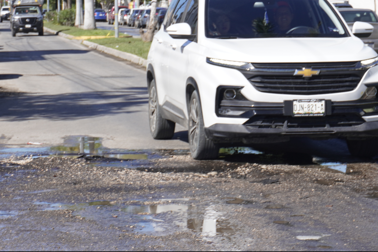 Todas las carreteras y avenidas de la capital están deplorables Todas las carreteras y avenidas de la capital están deplorables