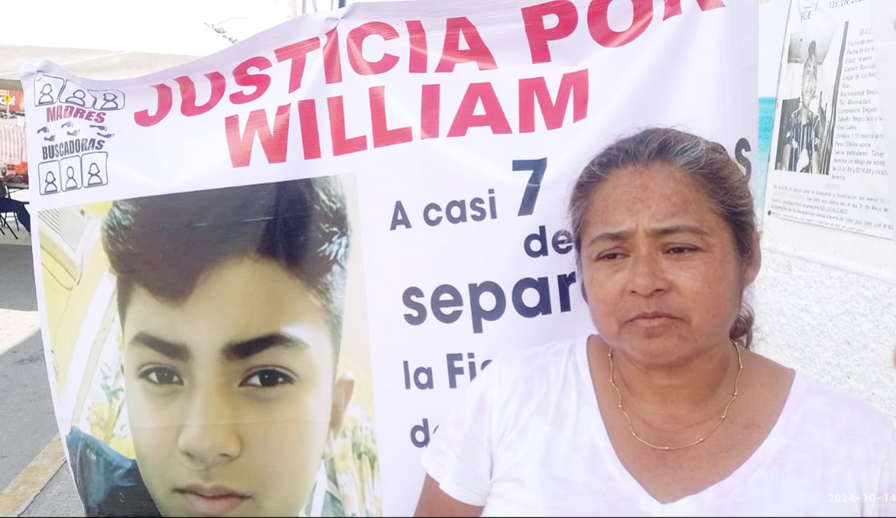 William Hernández, hijo de Carmita Zapata Pérez, no ha sido localizado en 7 años, pero el caso no avanza. William Hernández, hijo de Carmita Zapata Pérez, no ha sido localizado en 7 años, pero el caso no avanza.