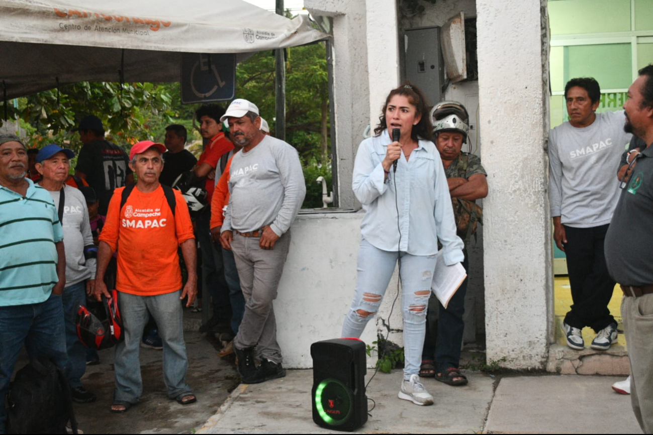 La secretaria sindical pide diálogo con la alcaldesa, pues nadie quiere atenderles. La secretaria sindical pide diálogo con la alcaldesa, pues nadie quiere atenderles.
