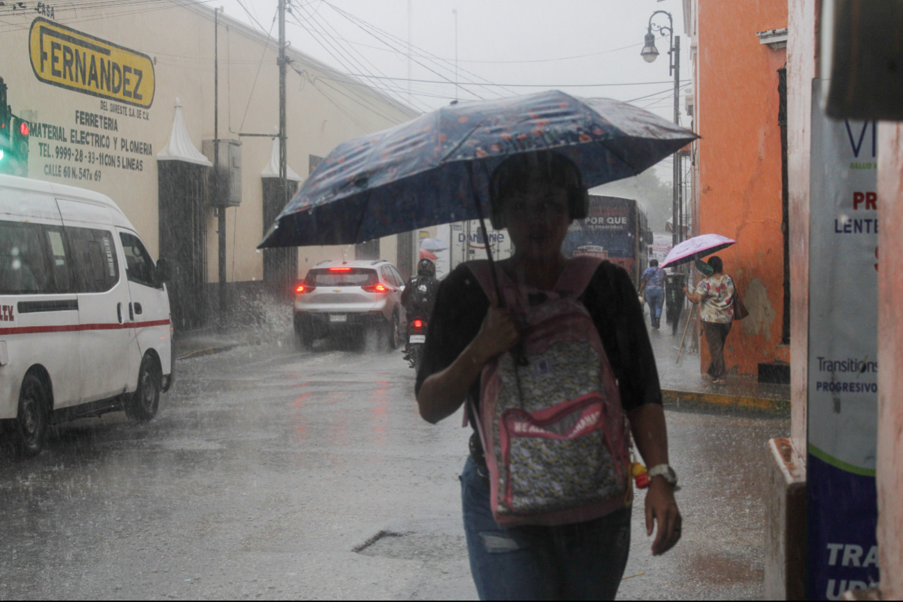En Yucatán, se esperan lluvias intermitentes y chubascos fuertes, con temperaturas entre 24°C y 30°C En Yucatán, se esperan lluvias intermitentes y chubascos fuertes, con temperaturas entre 24°C y 30°C