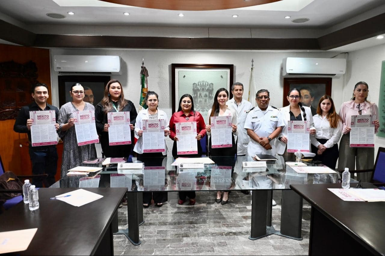 Convocan al premio Mérito Médico Campeche 2024
